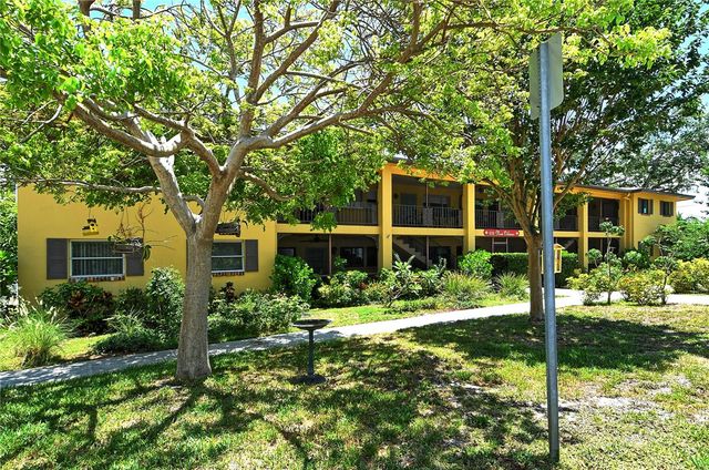 615 S PALM AVENUE 11, Sarasota, FL 34236