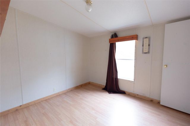 11602 NE US HIGHWAY 301, Waldo, FL 32694