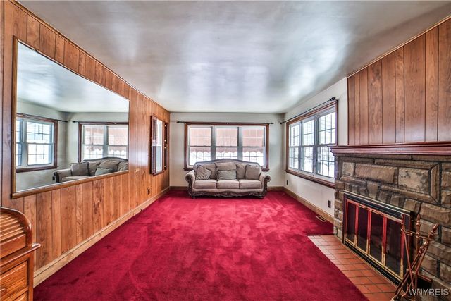 51 Hybank Drive, West Seneca, NY 14224