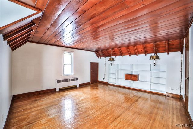 51 Hybank Drive, West Seneca, NY 14224