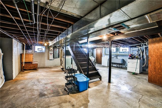 51 Hybank Drive, West Seneca, NY 14224