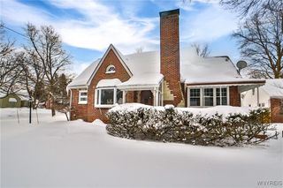 51 Hybank Drive, West Seneca, NY 14224