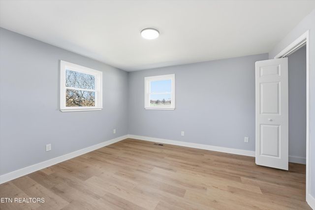 106 Nancy Drive, Clinton, TN 37716