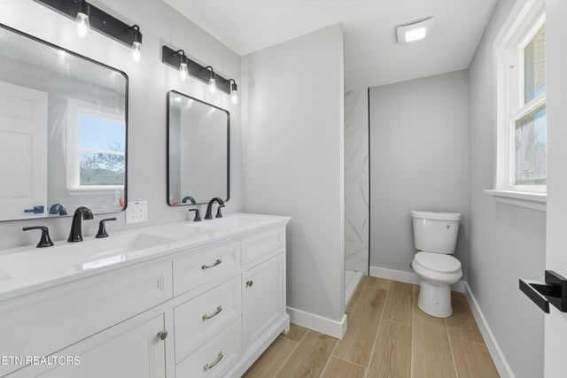 106 Nancy Drive, Clinton, TN 37716