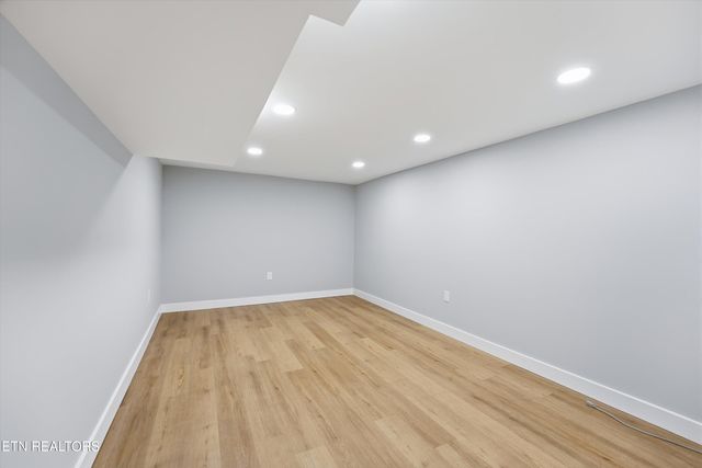 106 Nancy Drive, Clinton, TN 37716