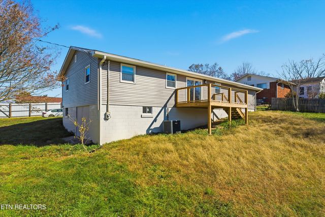 106 Nancy Drive, Clinton, TN 37716