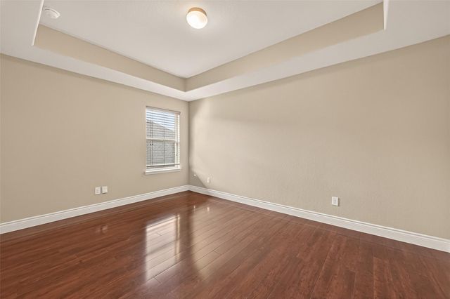 706 Fairway Drive, La Porte, TX 77571