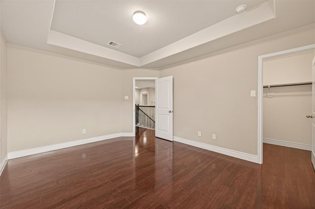 706 Fairway Drive, La Porte, TX 77571