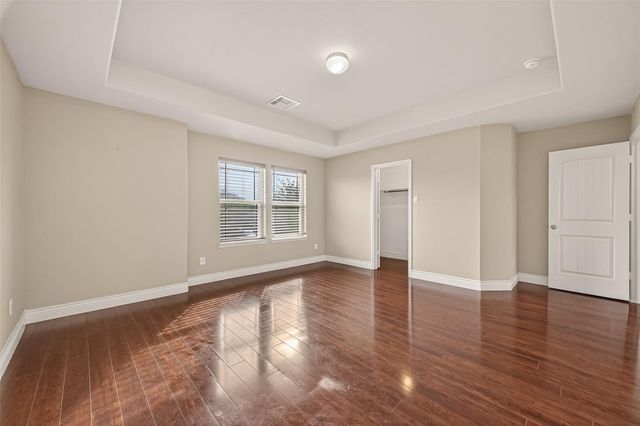 706 Fairway Drive, La Porte, TX 77571