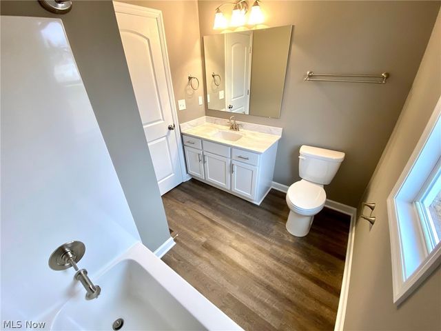 3476 Wicker Street NE, Canton, OH 44721