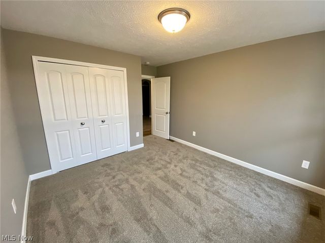 3476 Wicker Street NE, Canton, OH 44721