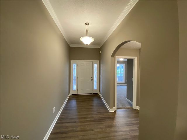 3476 Wicker Street NE, Canton, OH 44721