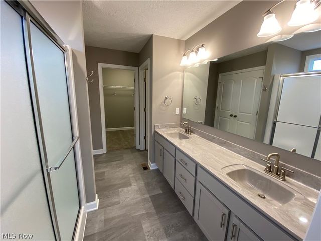 3476 Wicker Street NE, Canton, OH 44721