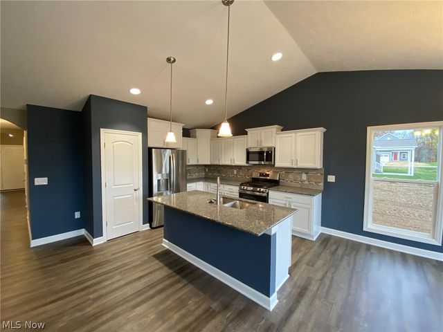 3476 Wicker Street NE, Canton, OH 44721