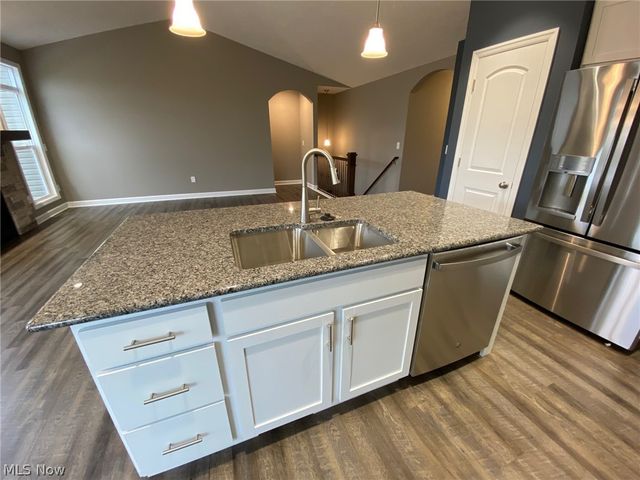 3476 Wicker Street NE, Canton, OH 44721