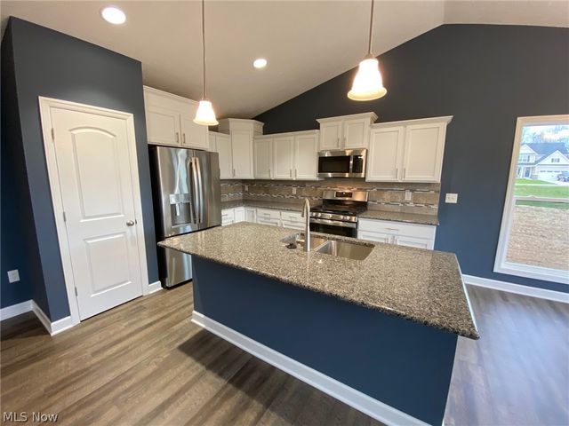 3476 Wicker Street NE, Canton, OH 44721