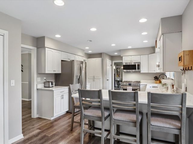 5 Olde Hickory Road, Coralville, IA 52241