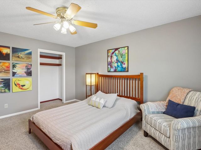 5 Olde Hickory Road, Coralville, IA 52241