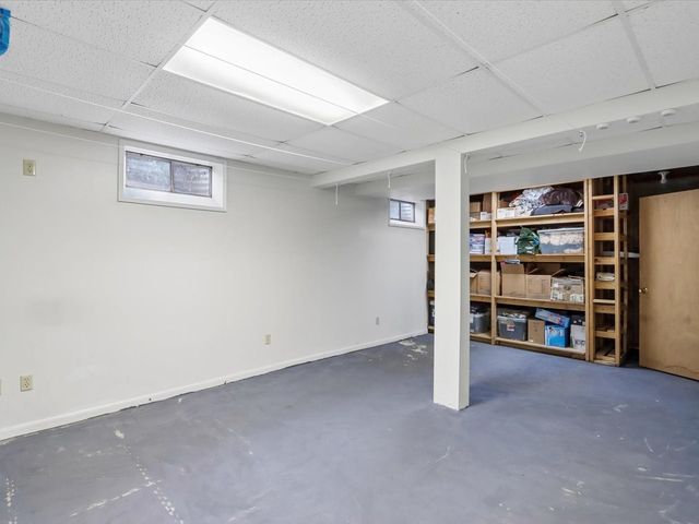 5 Olde Hickory Road, Coralville, IA 52241