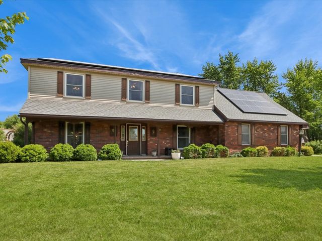 5 Olde Hickory Road, Coralville, IA 52241