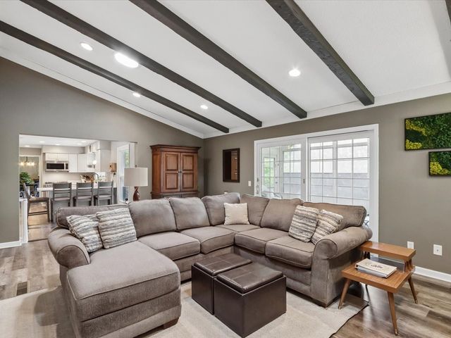 5 Olde Hickory Road, Coralville, IA 52241