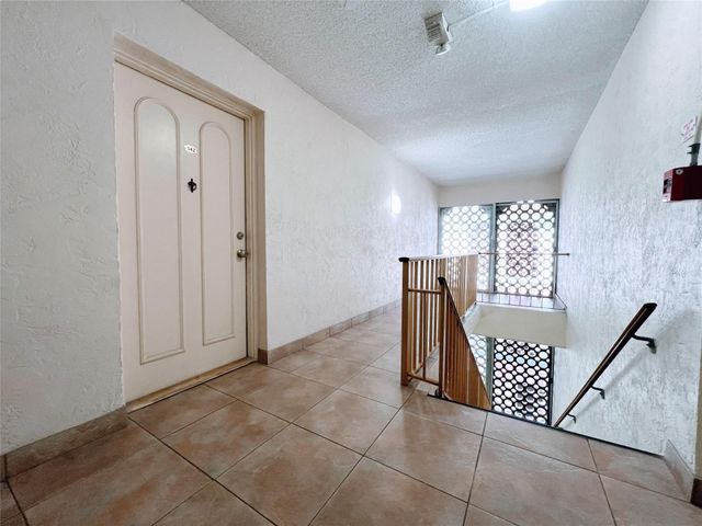 259 S CYPRESS Road 542, Pompano Beach, FL 33060