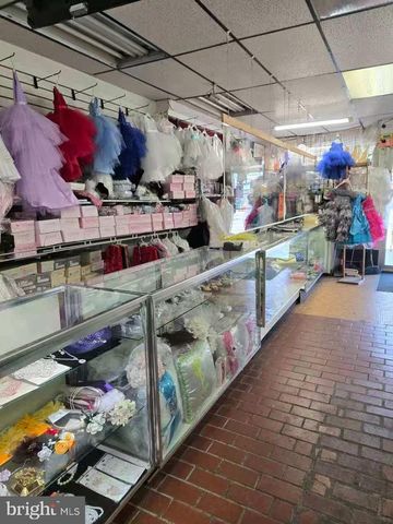 5548 N 5TH ST, Philadelphia, PA 19120