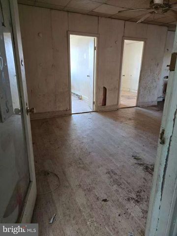 5548 N 5TH ST, Philadelphia, PA 19120