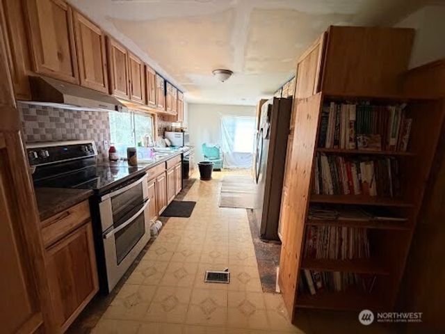 6105 Sunnyslope SW, Port Orchard, WA 98367