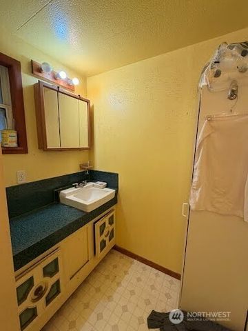 6105 Sunnyslope SW, Port Orchard, WA 98367
