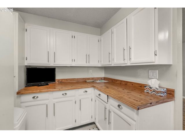 60 Ne 23RD St, Gresham, OR 97030