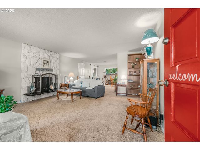 60 Ne 23RD St, Gresham, OR 97030