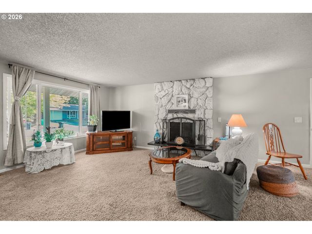 60 Ne 23RD St, Gresham, OR 97030