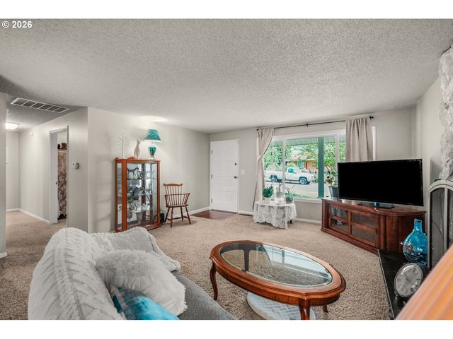 60 Ne 23RD St, Gresham, OR 97030
