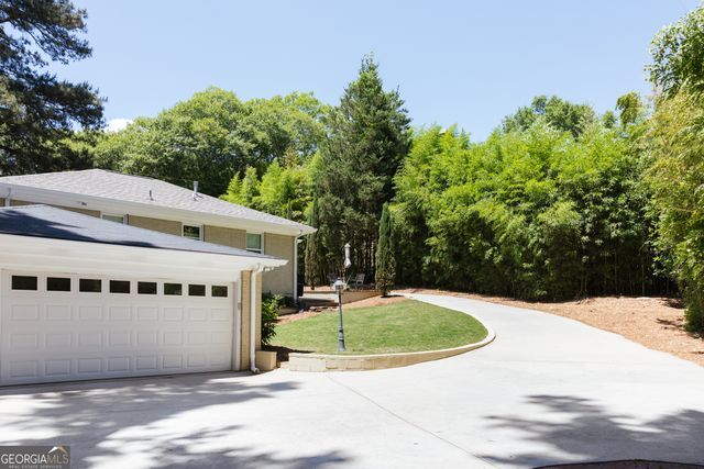 495 Talmadge Drive, Athens, GA 30606