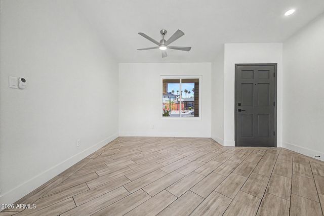 814 E CHILTON Drive, Tempe, AZ 85283