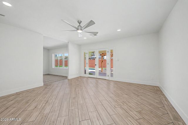 814 E CHILTON Drive, Tempe, AZ 85283