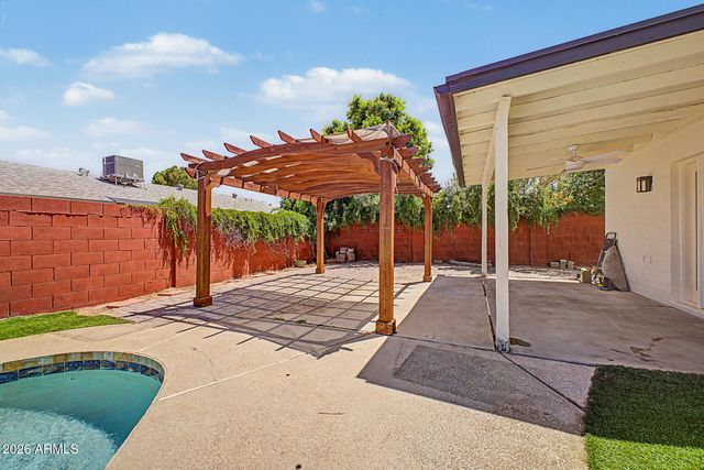 814 E CHILTON Drive, Tempe, AZ 85283