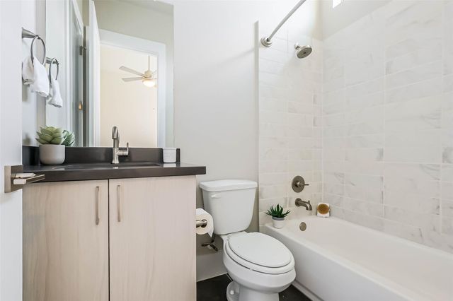 2401 Crawford Street C1B, Houston, TX 77004