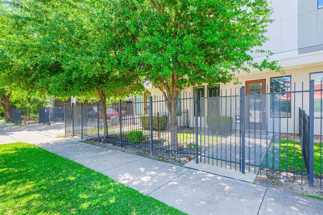 2401 Crawford Street C1B, Houston, TX 77004
