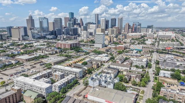 2401 Crawford Street C1B, Houston, TX 77004