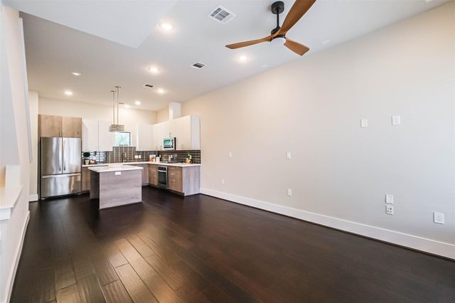 2401 Crawford Street C1B, Houston, TX 77004