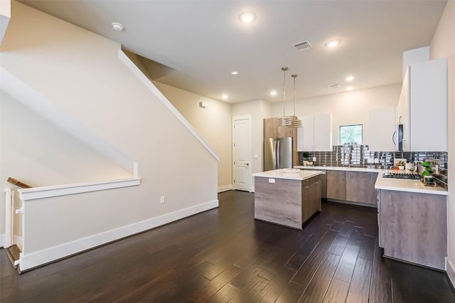 2401 Crawford Street C1B, Houston, TX 77004