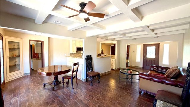1002 Glenda Street, Terrell, TX 75160