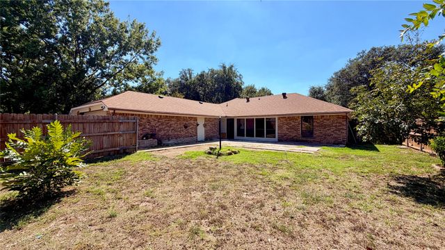 1002 Glenda Street, Terrell, TX 75160