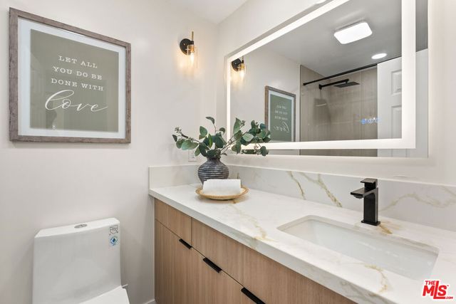 8420 Bleriot Avenue, Los Angeles, CA 90045