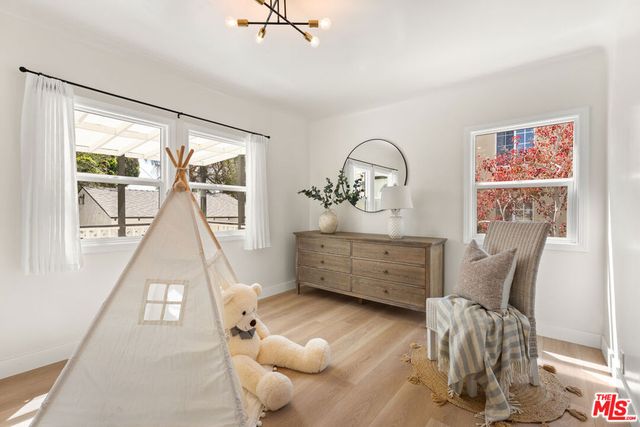 8420 Bleriot Avenue, Los Angeles, CA 90045