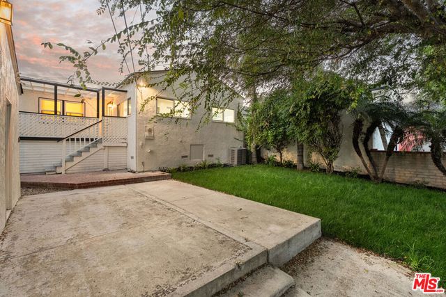 8420 Bleriot Avenue, Los Angeles, CA 90045