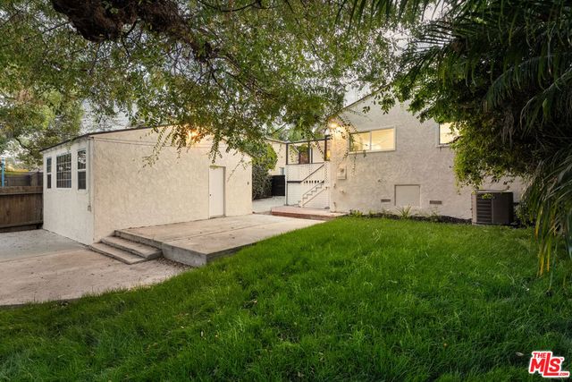 8420 Bleriot Avenue, Los Angeles, CA 90045