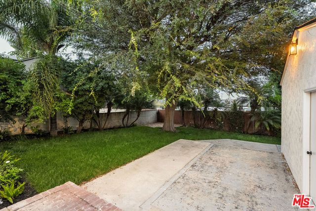 8420 Bleriot Avenue, Los Angeles, CA 90045